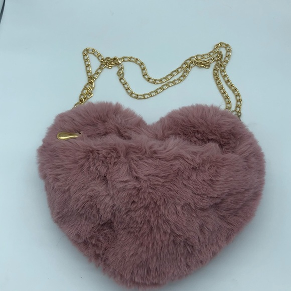Heart Shaped Love Shape Shoulder Bag! - Picture 6 of 9